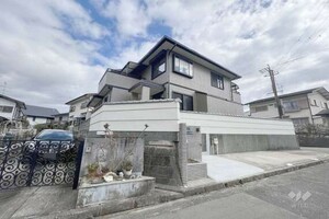 川西市湯山台2丁目