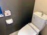 トイレ トイレは各階に1つずつあるので、1階と2階を行き来する必要がありません。