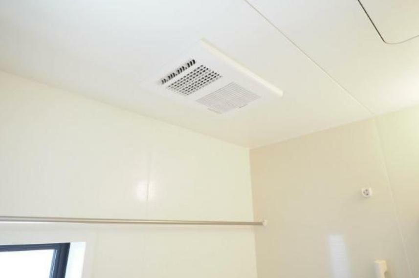 冷暖房・空調設備 ■浴室■　浴室換気乾燥暖房機付き