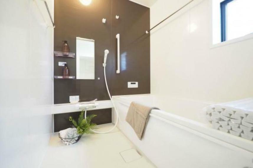 浴室 ■浴室■　快適なバスタイムをお届けする、ゆったりとしたバスルーム