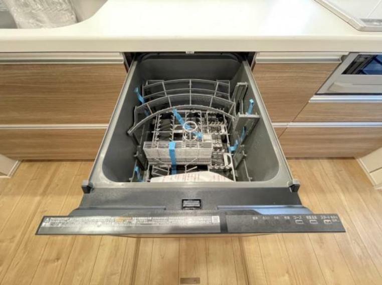 忙しい朝や冬の寒い日の洗い物はお任せ！毎日の家事を軽減できる食器洗浄機付きです＾＾
