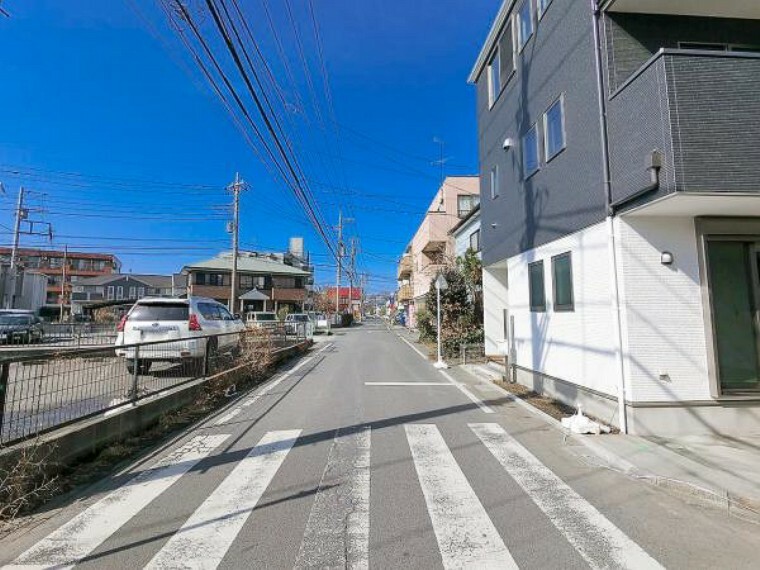 現況写真 ■南東南西角地　■平坦地　■通学10分圏内　■周辺商業施設多数