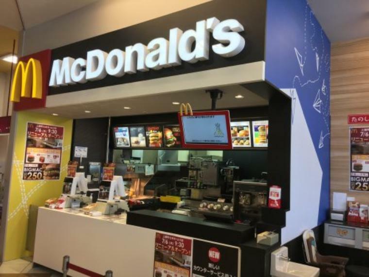 【ファーストフード】マクドナルド　上里町七本木ベルク店まで782m