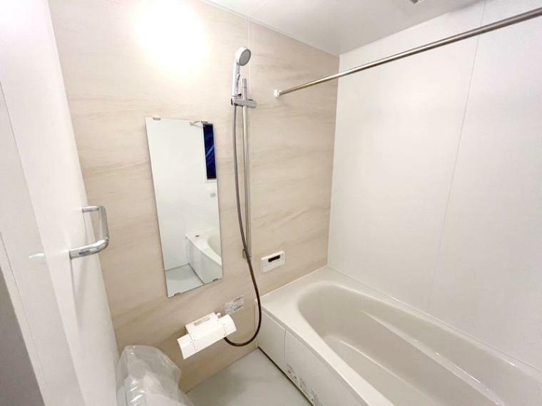 浴室 清潔感溢れるホワイトの浴室！