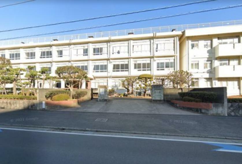 中学校 【中学校】平塚市立浜岳中学校まで500m