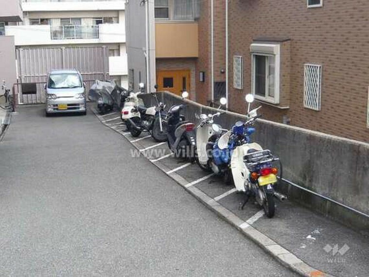 駐車場 バイク置場