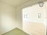 和室 4.0帖和室　リビングに隣接した和室は小さなお子様の遊び場や洗濯物を畳んだりとミセスコーナーとしても使えます
