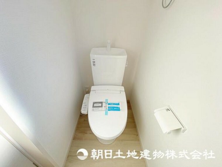 トイレ トイレ関係の設備も一新されています。もちろん温水洗浄機能付き便座です。