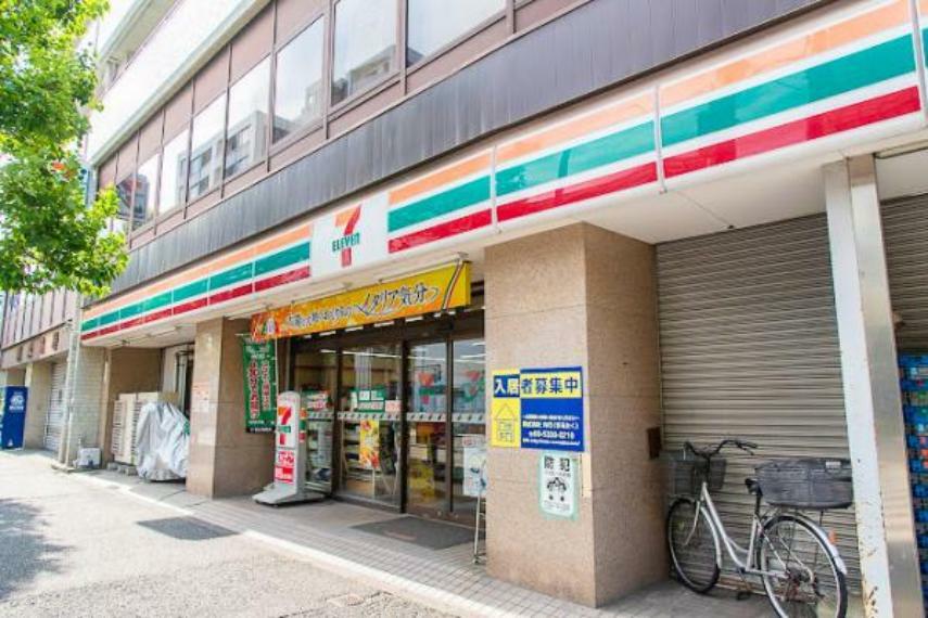 コンビニ セブンイレブン 高田馬場店