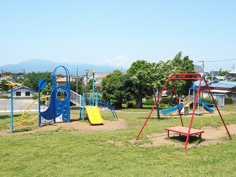 公園 【大谷近隣公園】　広い公園で駐車場もあります。滑り台、ブランコ、ターザン、他に遊具色々楽しめます。春は桜がキレイです。目の前が海老名のサービスエリアです。