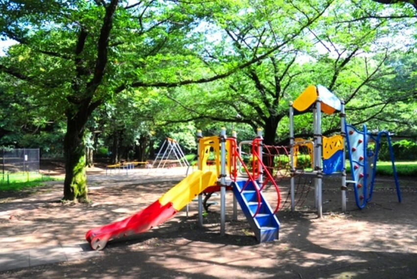 和田堀公園（約875m）