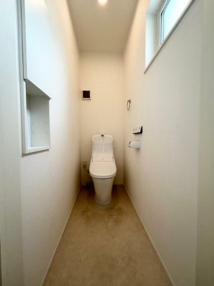 トイレ 【トイレ】フチレス形状でお掃除しやすい節水トイレ。各階にトイレがあり、階段移動することなく使えて便利です