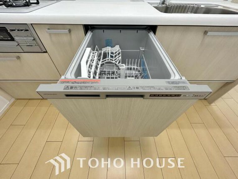 食洗機は家事の時間を短くできることがメリット。ビルトインタイプはキッチンをすっきりとみせてくれます。