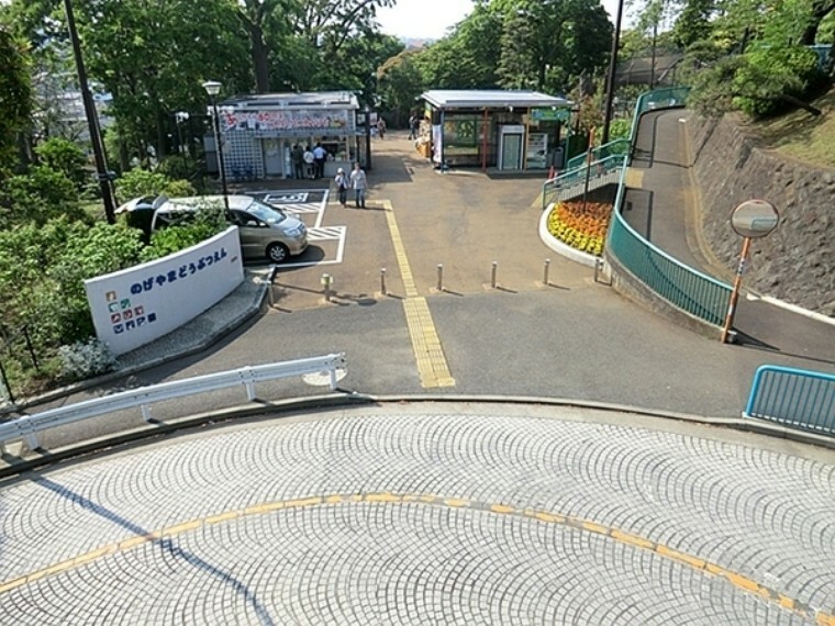 野毛山動物園 小さなお子様がはじめて動物に出会い、ふれあい、命を感じる事のできる動物園。入園無料なので気軽に楽しめます。