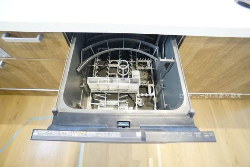 キッチン 1号棟:忙しい奥様に嬉しい食洗機完備！（2023年11月撮影）