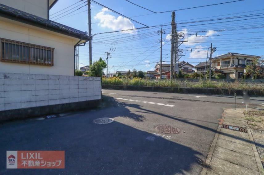 現況写真 【前面道路】道の広さ日当たりなど、ぜひ現地もご確認ください。