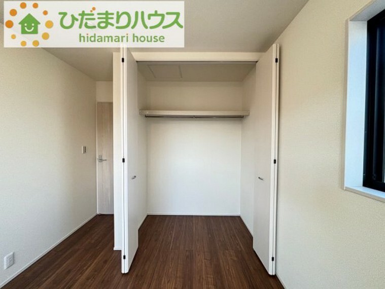 収納 全室にクローゼットが付いていて、お部屋の住空間もスッキリ広々つかえそうです（^^）/