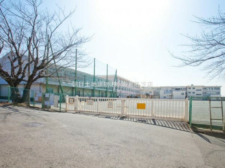 小学校 【綾瀬市立天台小学校】800m　桜がきれいな小学校です。