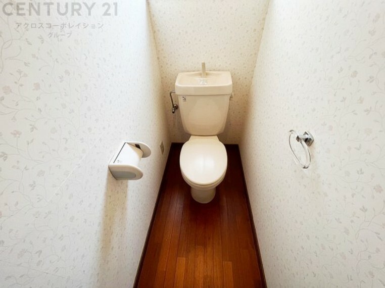 トイレ 落ち着いた色調のトイレです