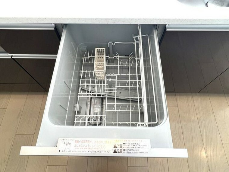 食器洗浄乾燥機キッチンには嬉しい食洗機付き 家事がはかどりそうですね