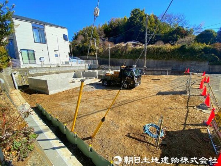 現況外観写真 小田急線「向ヶ丘遊園駅」までバス8分！その他複数路線利用可能！