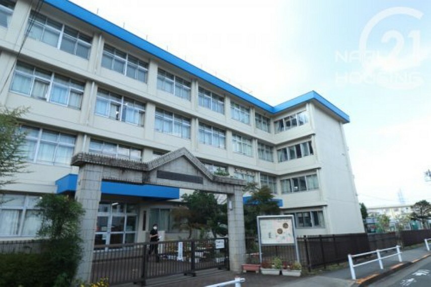 小学校 【小学校】羽村市立小作台小学校まで721m