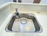 キッチン 蛇口一体型浄水器を設置。蛇口をひねるとすぐにきれいなお水が使えます。