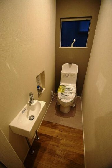 トイレ いつでも清潔に保てるシャワー付きトイレ！