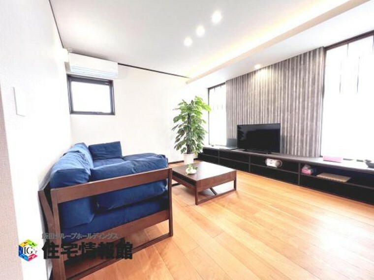居間・リビング 障子から柔らかな光が差し込むリビングです※家具・調度品等は価格に含まれておりません。