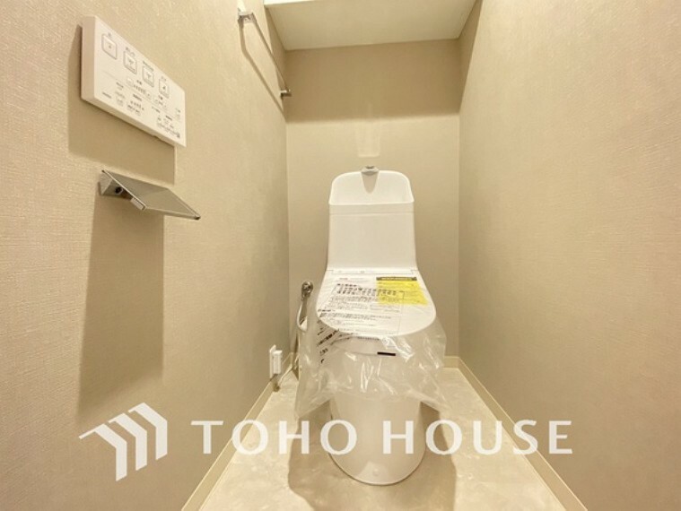 トイレ トイレには快適な温水洗浄便座付