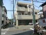 病院 街のクリニック 住宅街に位置する、地域密着型のクリニックです 内科・外科・消化器内視鏡内科・胃腸内科