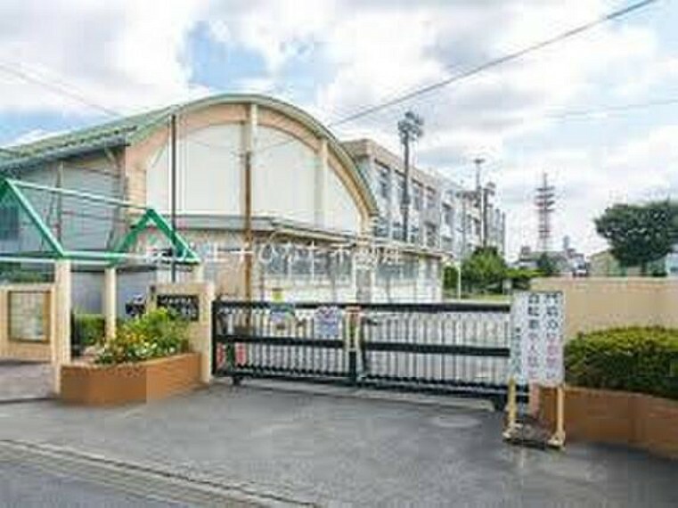 小学校 八王子市立第四小学校まで約450m