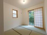 和室 和室5帖:客間やお子様のお昼寝スペースなど多彩な用途でお使いいただけます！