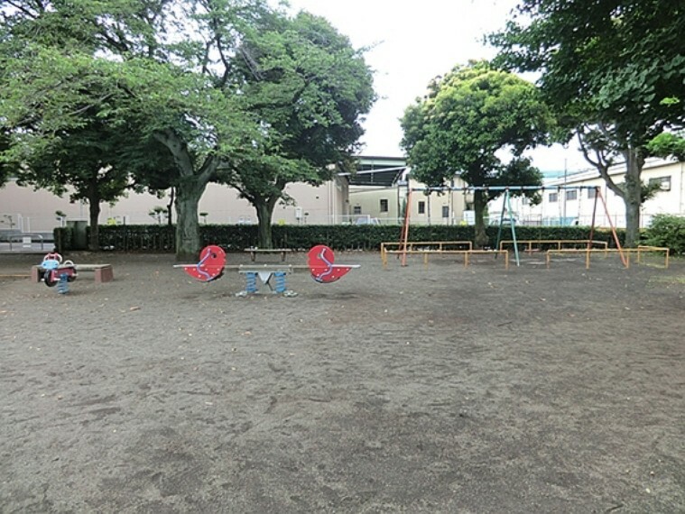 公園 氷川公園　距離約48m