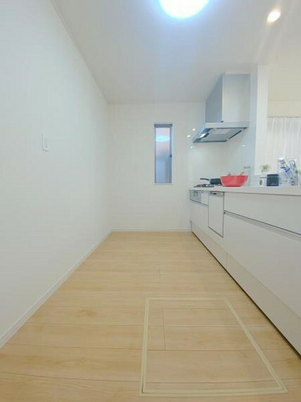 キッチン ■ゆったりとした広さのキッチンスペース