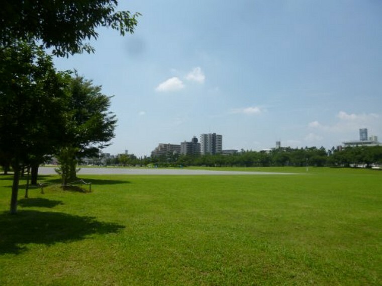 公園 【公園】まつばら綾瀬川公園まで500m