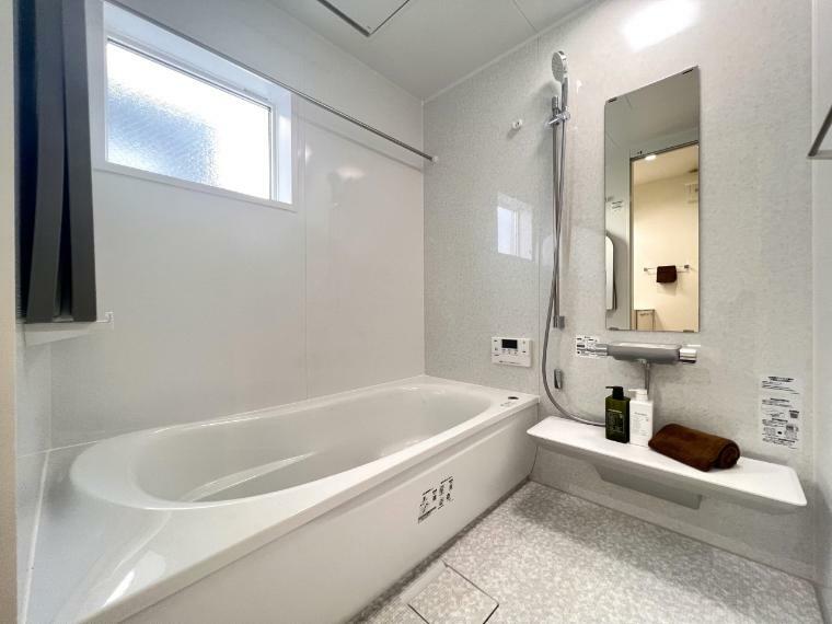 浴室 オートバスシステム・浴室暖房換気乾燥機を搭載した1坪タイプの浴室（B棟）