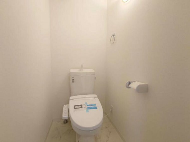 トイレ ホワイトのトイレは清潔感がありますね