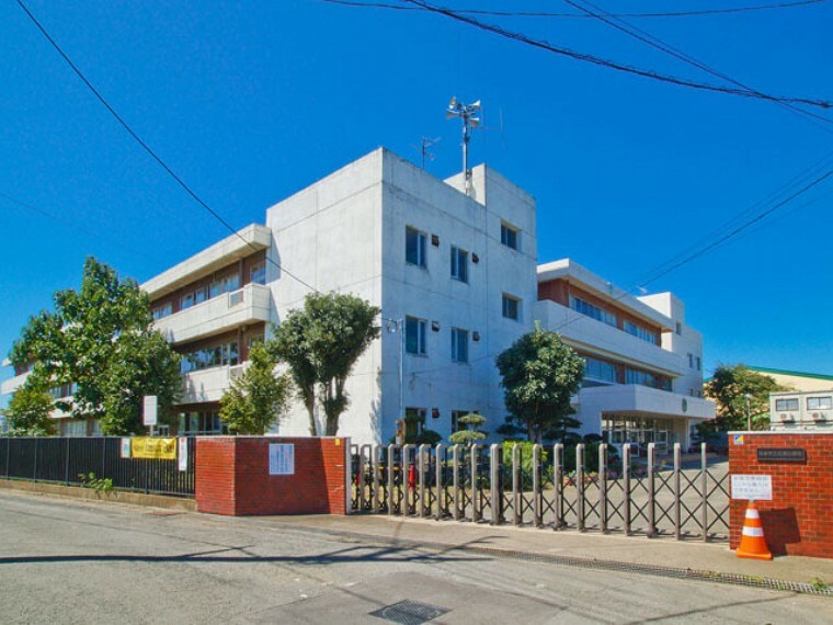 小学校 鴻巣市立松原小学校