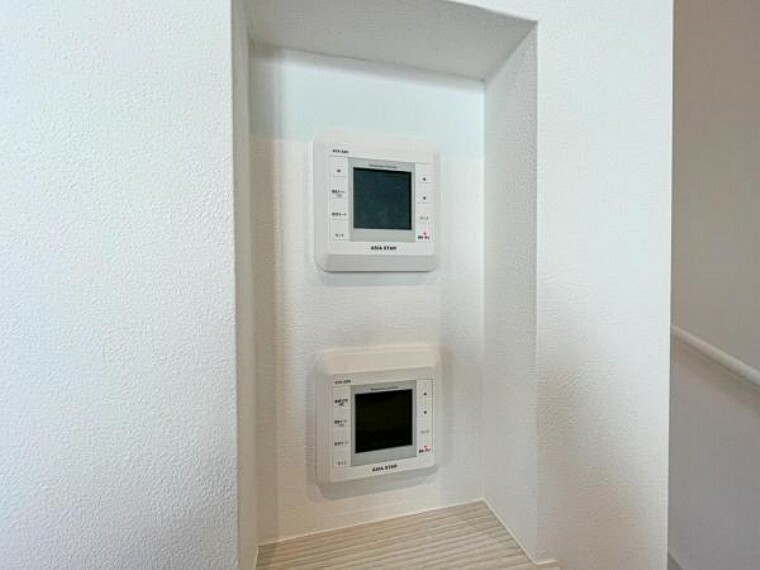 冷暖房・空調設備 足元から温まる床暖房機能