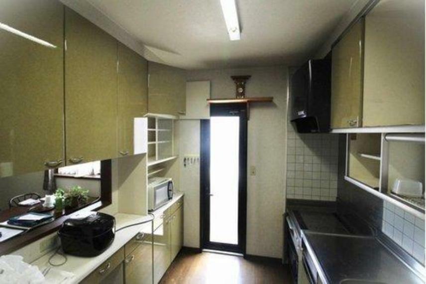 キッチン オール電化住宅のIHコンロのキッチンです。お掃除がらくらく出来るので、便利ですよ