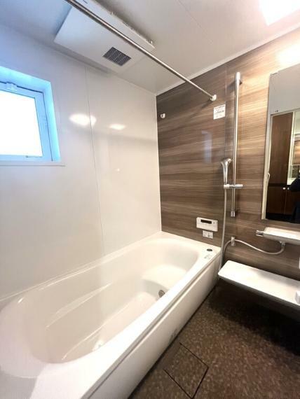 浴室 一坪タイプ窓付き、ユニットバス