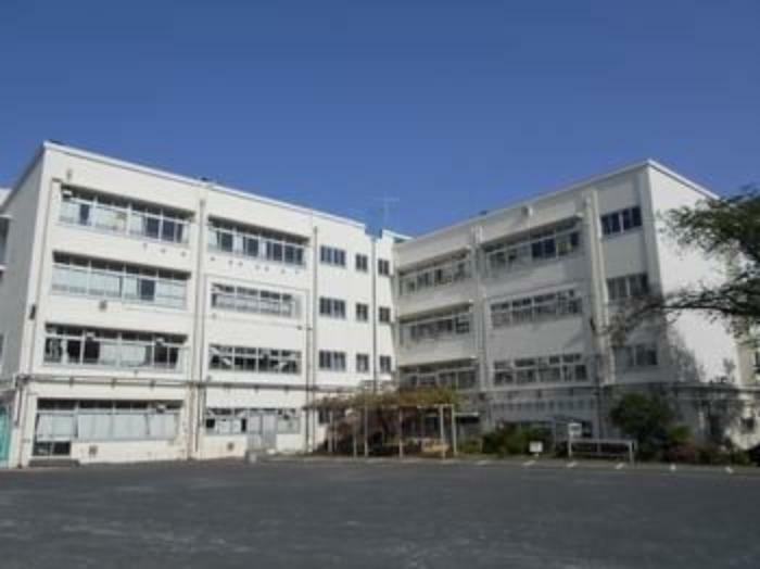 小学校 横浜市立横浜深谷台小学校 徒歩6分。