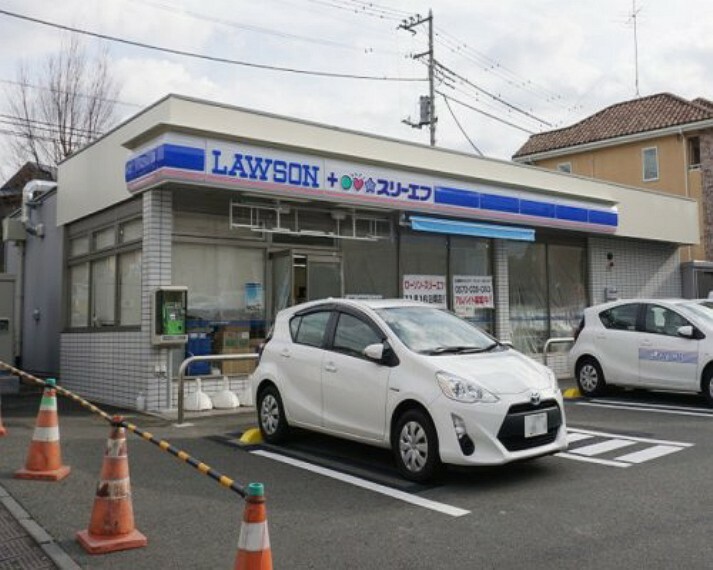 コンビニ 【コンビニエンスストア】スリーエフ　町田広袴店まで73m