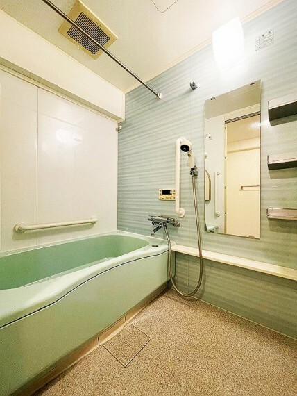 浴室 ■追い焚き機能が付いた経済的なユニットバスでいつでも快適バスタイム
