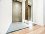 玄関 スッキリとしたシンプルイズベストな玄関スペース。