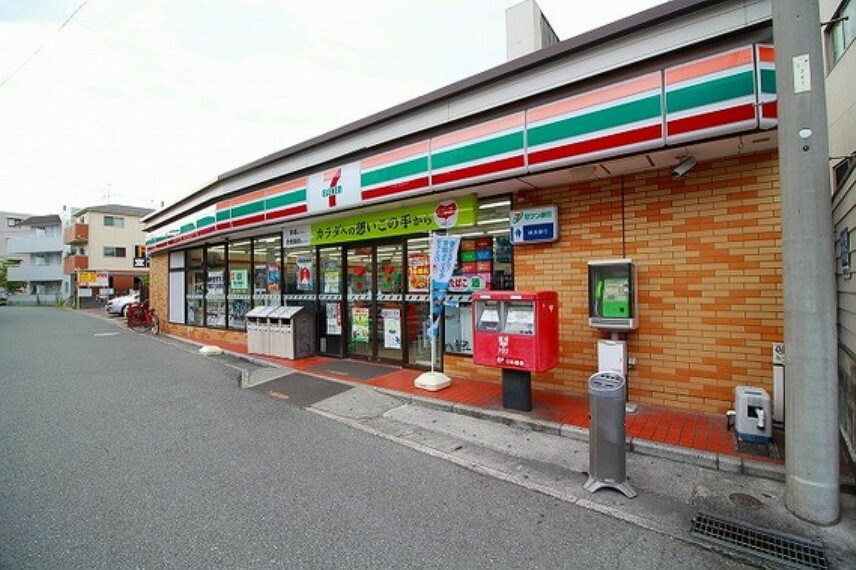 コンビニ セブンイレブン　川崎馬絹東店　距離約650m