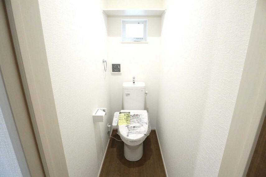 トイレ 2階トイレ［2023年11月27日撮影］