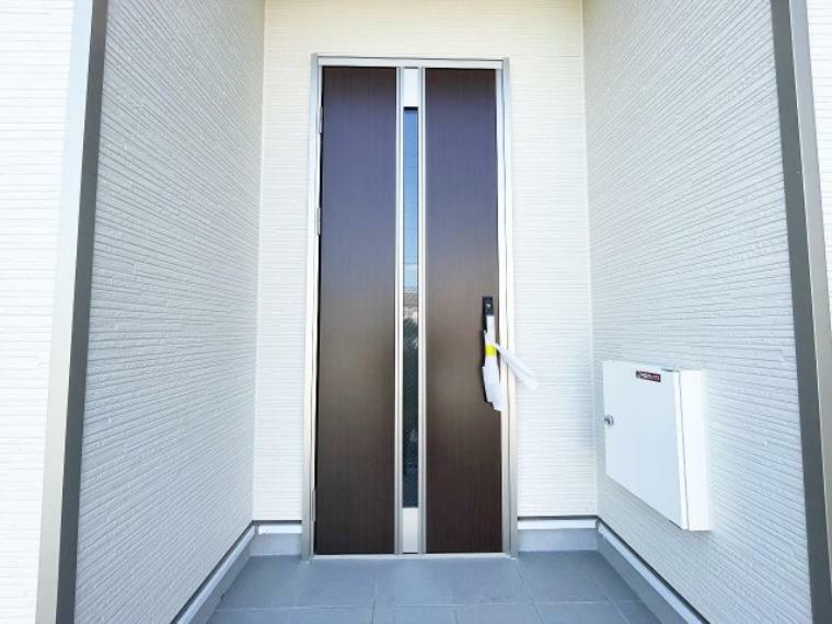 玄関 ピッキング対策付玄関キーにつき防犯面も安心です。