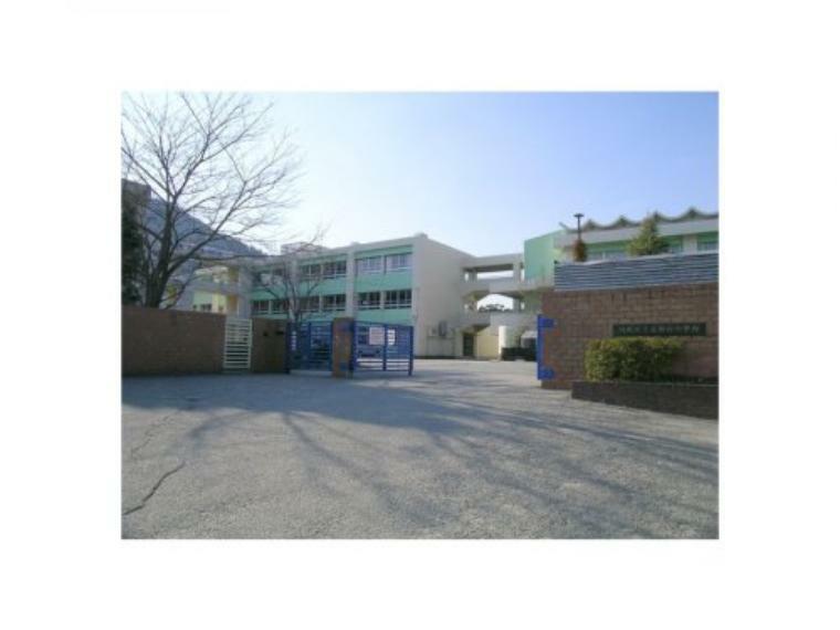中学校 【中学校】川西市立清和台中学校まで1697m
